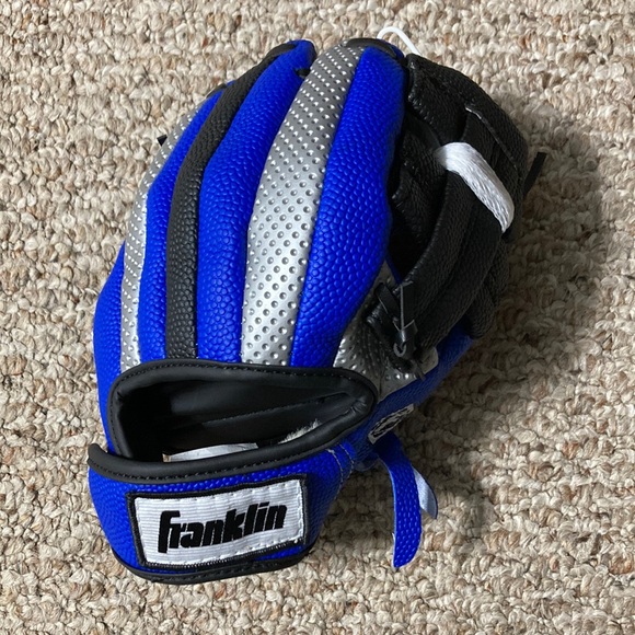 Franklin Baseball glove and ball set 8.5 inch - Picture 2 of 8